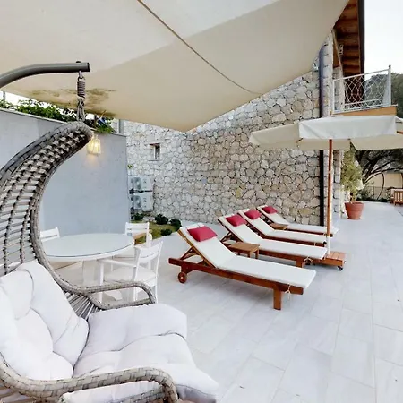 Villa Renaissance Suites: Flora *