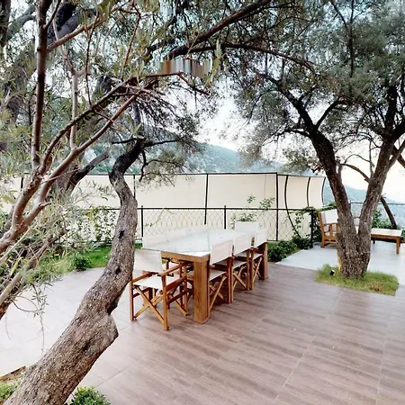 Villa Renaissance Suites: Flora